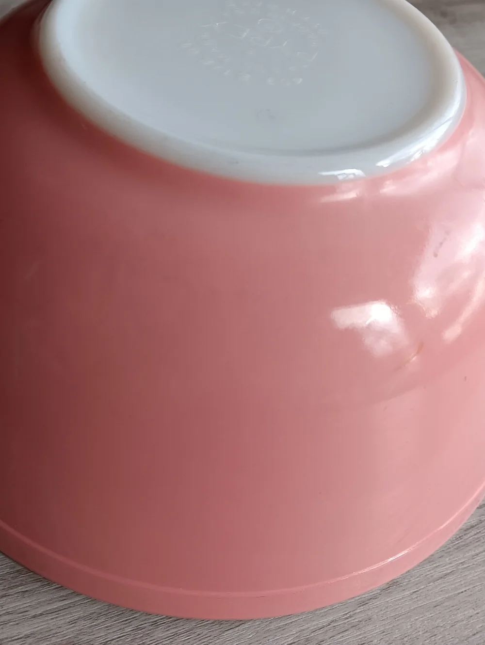 Vintage Pyrex 403 Round Mixing Bowl 2.5 Quarts Nesting Light Flamingo Pink 8